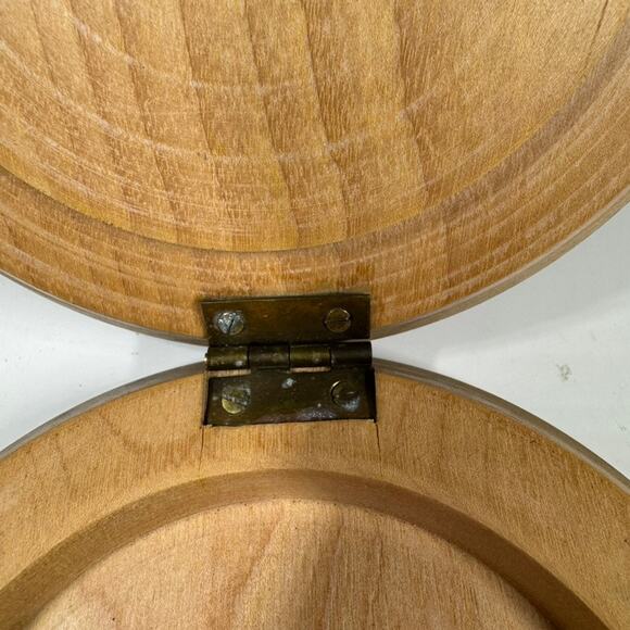 Vintage Wooden Hamburger Press with Painted Rooster Design Hinged Lid - Picture 3 of 6